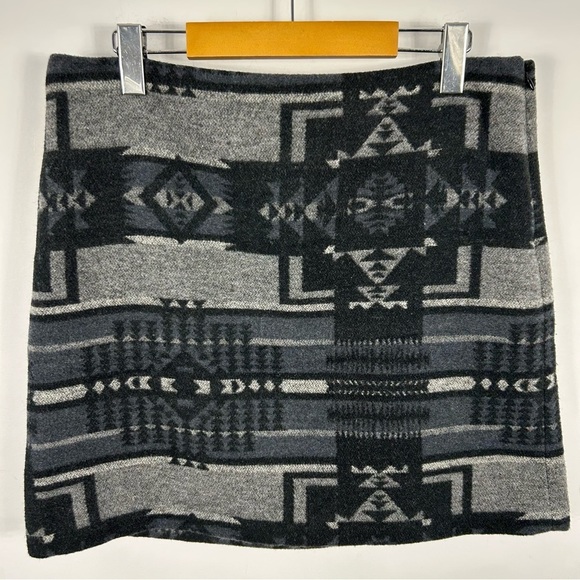 CONTEMPORAINE Gray Aztec Patterned Women's Skirt 10 - Picture 3 of 9